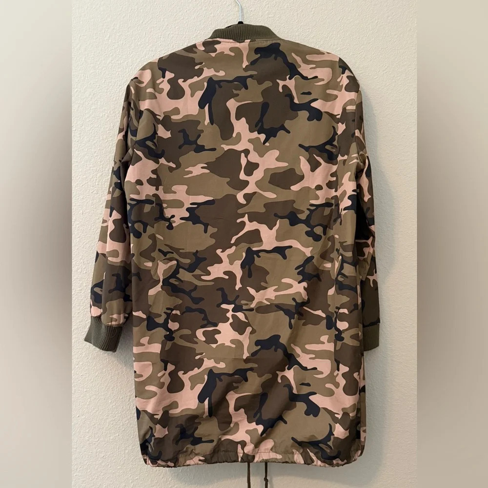 Forever 21 camo rain jacket - Picture 5 of 6